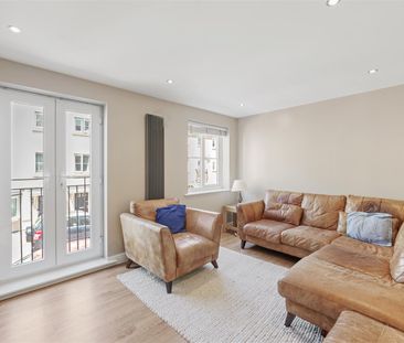 Town House To Let - Photo 5