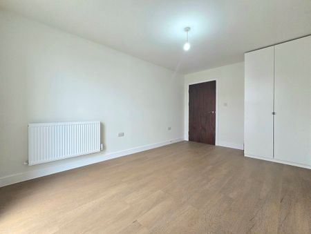 2 Bedroom Apartment, Norbury Avenue, London - Photo 4