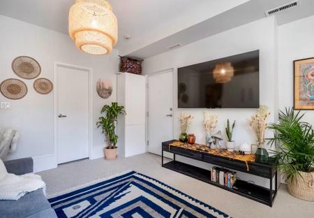 For Lease - 336 Davenport Road Unit# 102 (LOWER), Toronto, Ontario - Photo 5