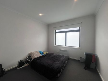 Charming Home in Prime Location - Photo 4