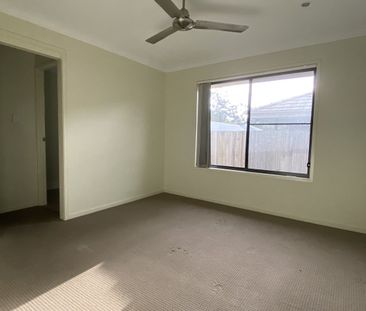 Break Lease - 4 Bedroom Home on Corner Block in Great Pimpama Locat... - Photo 1