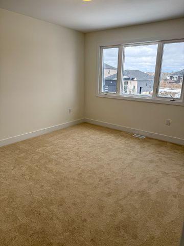 For Lease - 64 Dusenbury Drive, Loyalist, Ontario - Photo 4