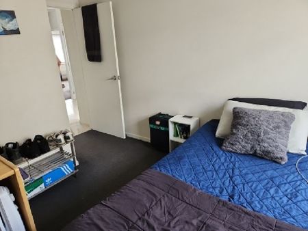 Semi Furnished Three Bedroom Home - Photo 5