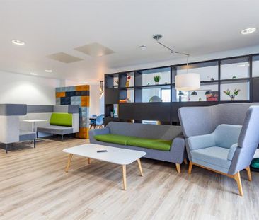 1 bedroom in a flat share to rent - Photo 1