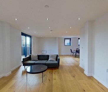 3 bedroom flat to rent - Photo 6