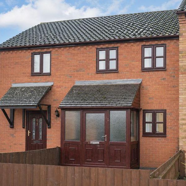 3 bedroom terraced house to rent - Photo 2