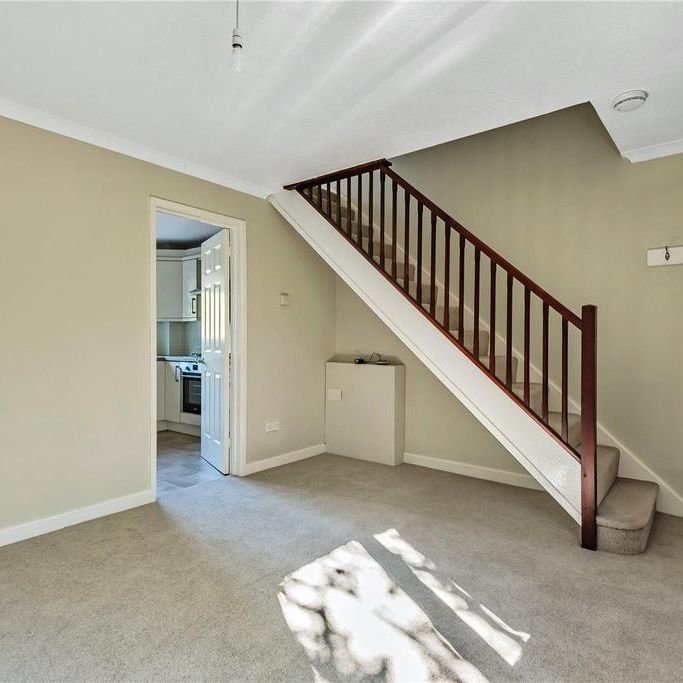 2 bedroom terraced house to rent - Photo 1