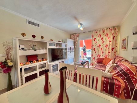Apartment in Guardamar del Segura, PUERTO, for rent - Photo 3