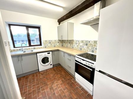 2 bedroom apartment to rent - Photo 4