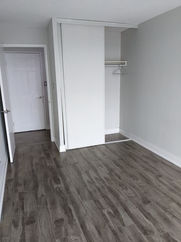 For Lease - 350 Webb Drive Unit# 404, Mississauga, Ontario - Photo 3