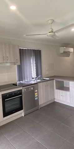 2/110 Sarah Drive, Yamanto QLD 4305 - House For Rent | Domain - Photo 2