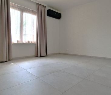 Appartement te huur in Roeselare voor € 750 met 2 slaapkamers - Foto 4