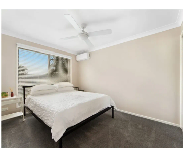 Spacious Family Living in a Quiet Helensvale Pocket - Photo 4