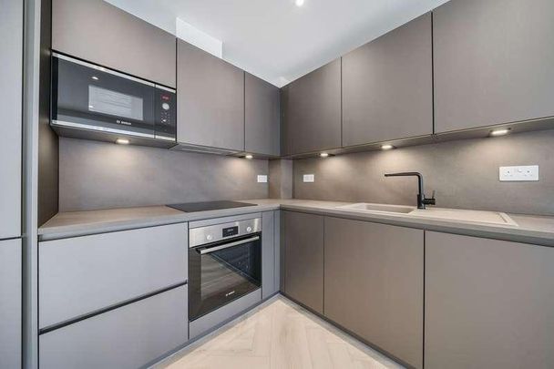 Hutchins Close, Kent, BR8 - Photo 1