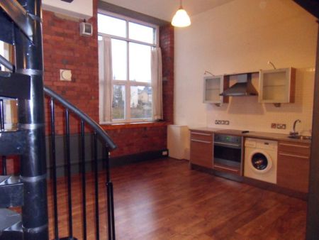 Sprinkwell, 1 Bradford Road, Dewsbury, West Yorkshire, WF13 - Photo 5