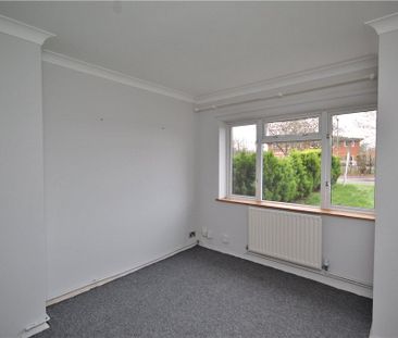 Larch Avenue, Guildford, Surrey, GU1 1JY - Photo 5