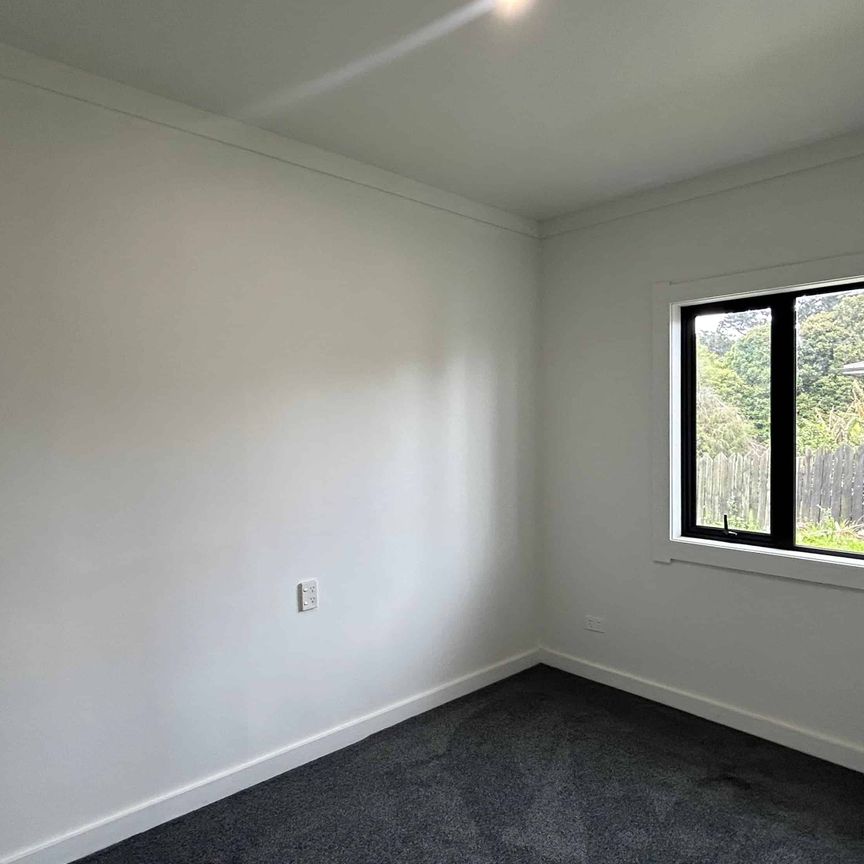 Freshly Renovated 2-Bedroom Unit - Power & Water Included - Photo 1