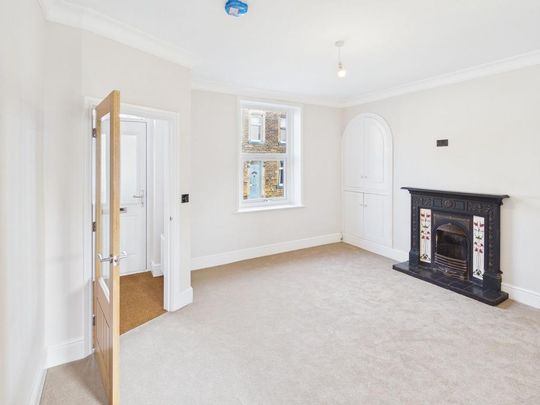 2 bedroom terraced house to rent - Photo 1
