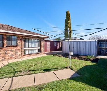 9 Ilex Street Lake Albert NSW 2650 - Photo 2