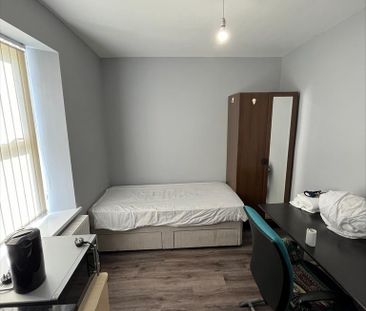 1 bedroom bedsit to rent - Photo 4
