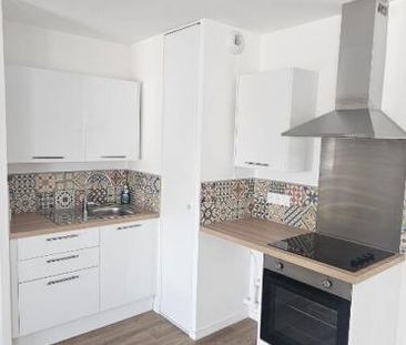 Location Appartement 2 pièces 52m² TOURCOING 59200 - Photo 2