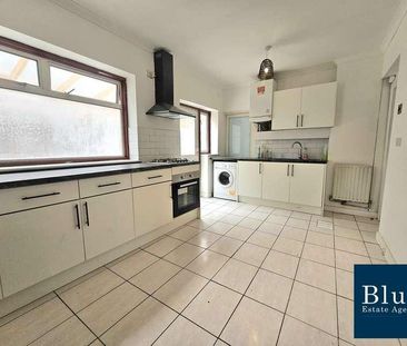 The Warren, Hounslow, Hounslow, TW5 - Photo 6