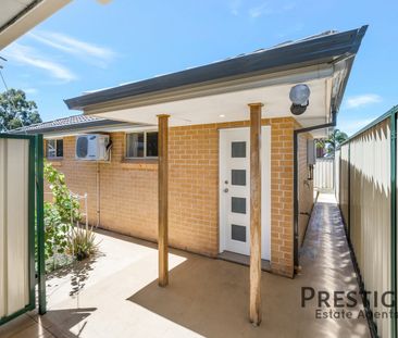 Modern Family Residence! - Photo 2