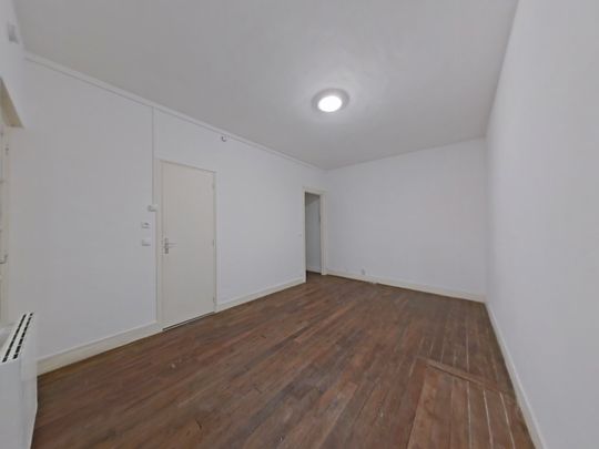 Location Appartement 1 pièce 23m² PARIS 18ème - Photo 1