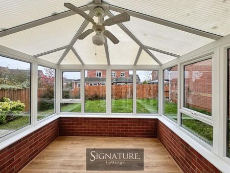 4 bedroom detached house to rent - Photo 4