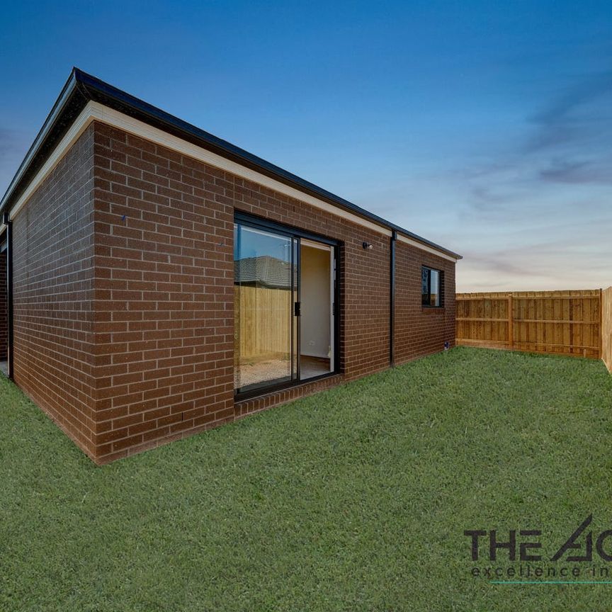 Comfort, Space & Convenience - Your Ideal Werribee Home - Photo 1