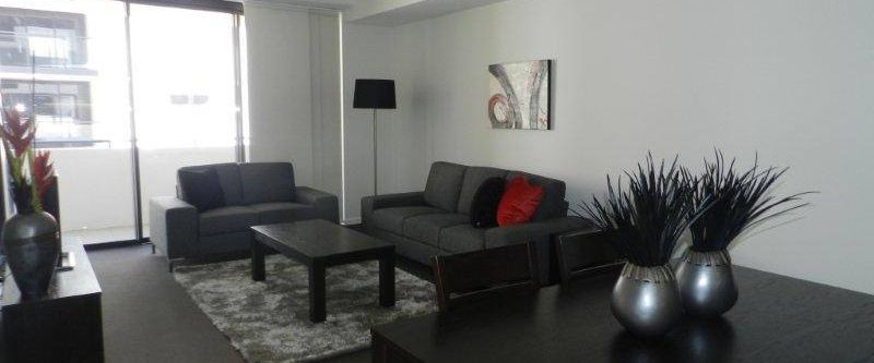 Centrally Located Furnished Apartment - Photo 1