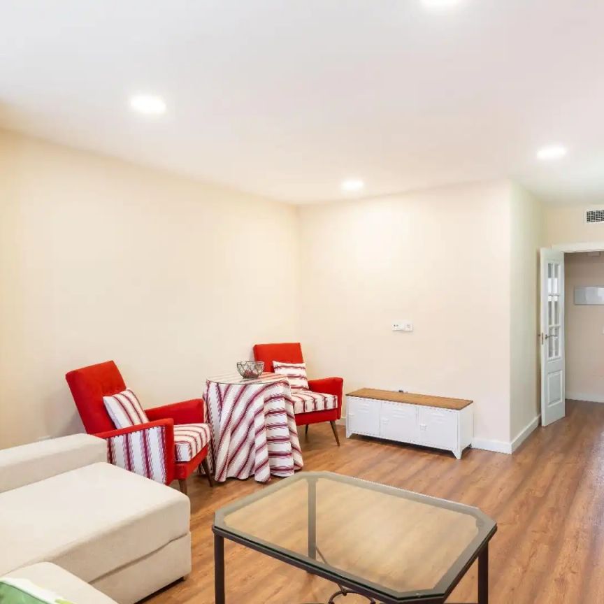 Piso de alquiler en Calle Maestro Serrano, 4, Oliveros - Altamira - Foto 1