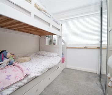 Oxford Drive, Kippax, Leeds - Photo 4