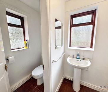 4 bedroom detached house to rent - Photo 5