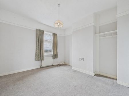 2 bedroom end of terrace house to rent - Photo 3