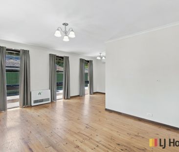Spacious Four-Bedroom Home with Excellent Outdoor Living - Photo 6