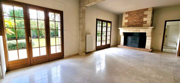 Location Maison 6 pièces 109m² EVREUX 27000 - Photo 1