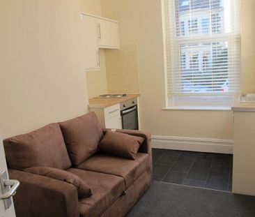 Studio to rent - Photo 6