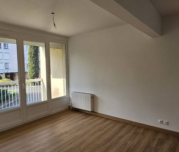 Location appartement 4 pièces 77 m² à Privas (07000) - Photo 2