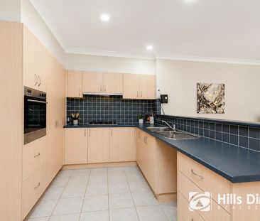 SPACIOUS LIVING IN A SOUGHT-AFTER LOCATIONS - Photo 5