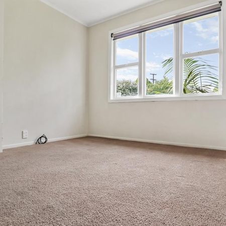 Manurewa living! - Photo 3