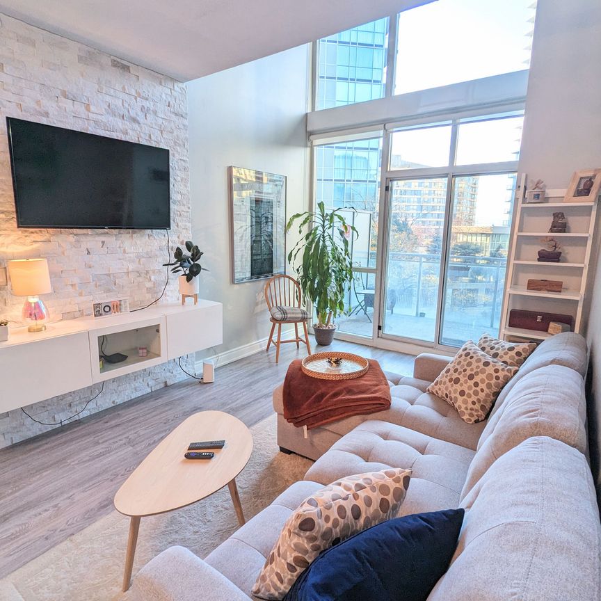 For Lease - 220 Burnhamthorpe Road Unit# 711, Mississauga, Ontario - Photo 1