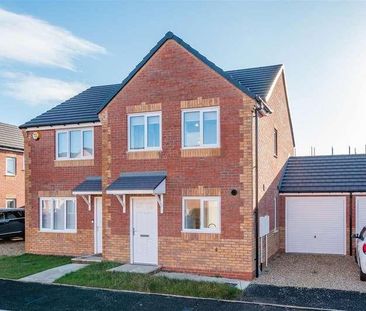 Acklam Gardens, Middlesbrough, TS5 - Photo 4