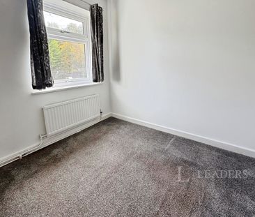 3 bedroom semi-detached to rent Grange Road - Photo 3