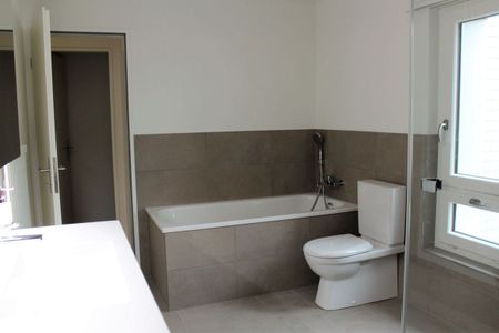 4.5 Ziimmer-Wohnung mit Traumküche, Balkon + Abendsonne - Photo 4