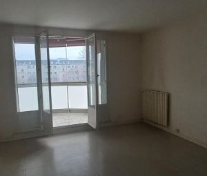 Location Appartement à ST MARTIN D HERES - Photo 1