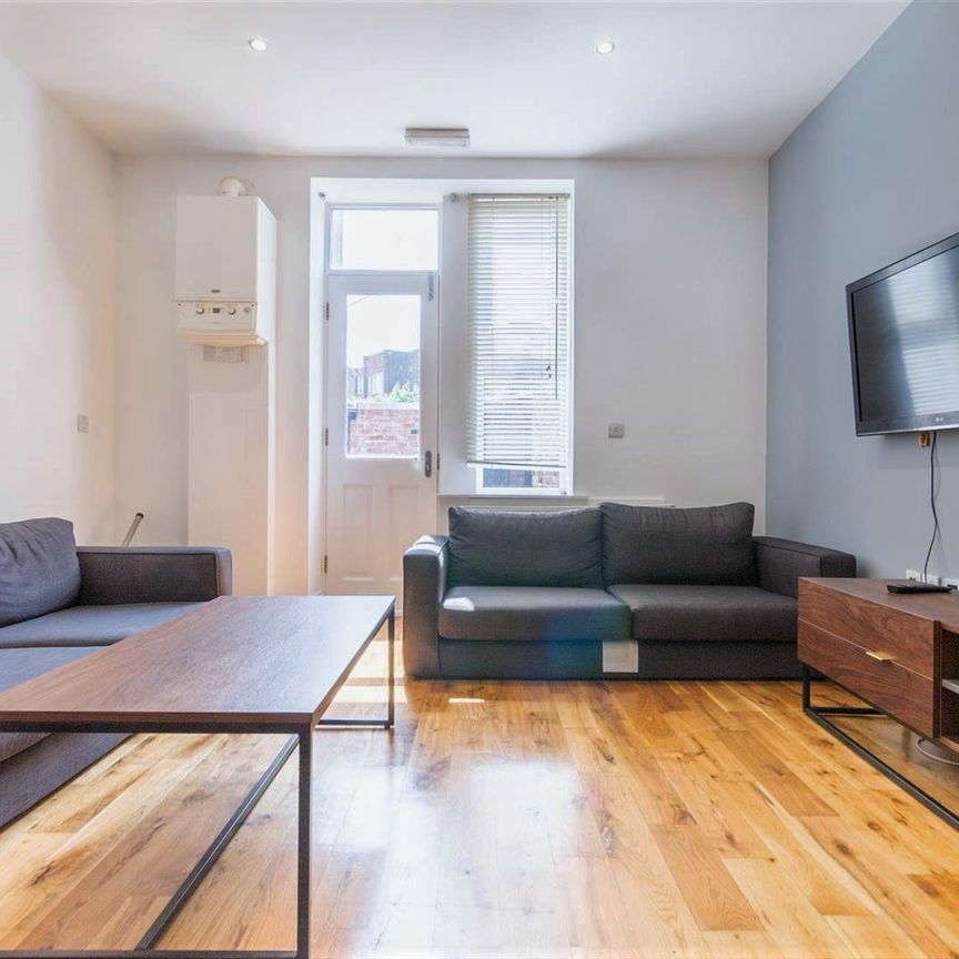 Sunbury Avenue, Jesmond - Photo 1