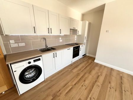 High Street, Poole - Photo 3