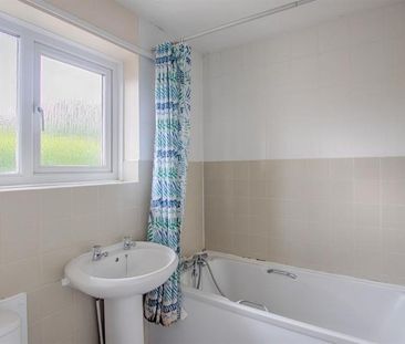 Saffron Walden, Essex - Photo 6