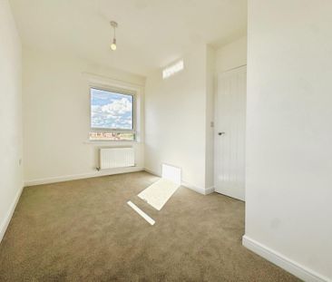 2 bedroom semi-detached house to rent - Photo 5